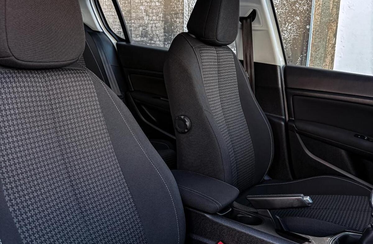 PEUGEOT 308 1.5 BlueHDi Business Line