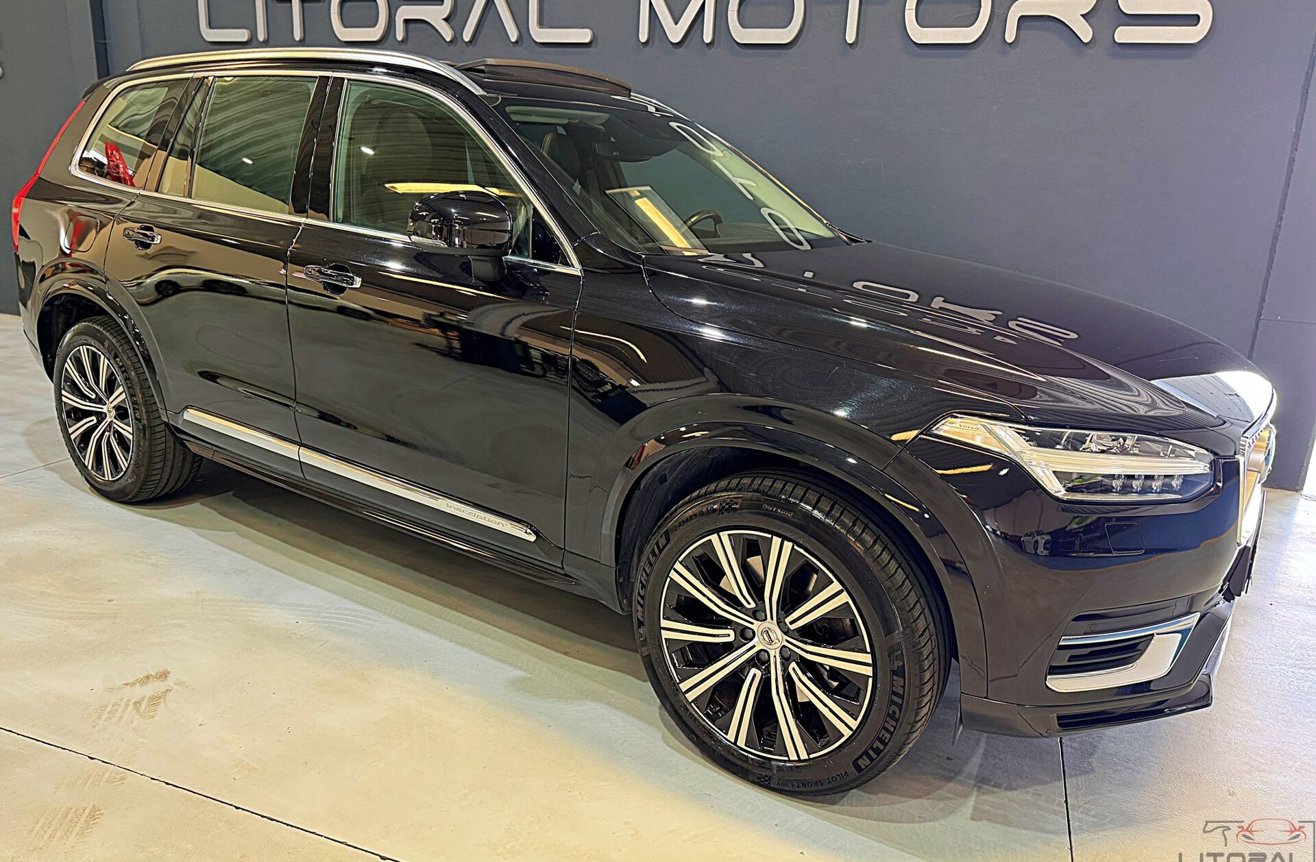 VOLVO XC90 2.0 T8 PHEV Inscription Expression AWD