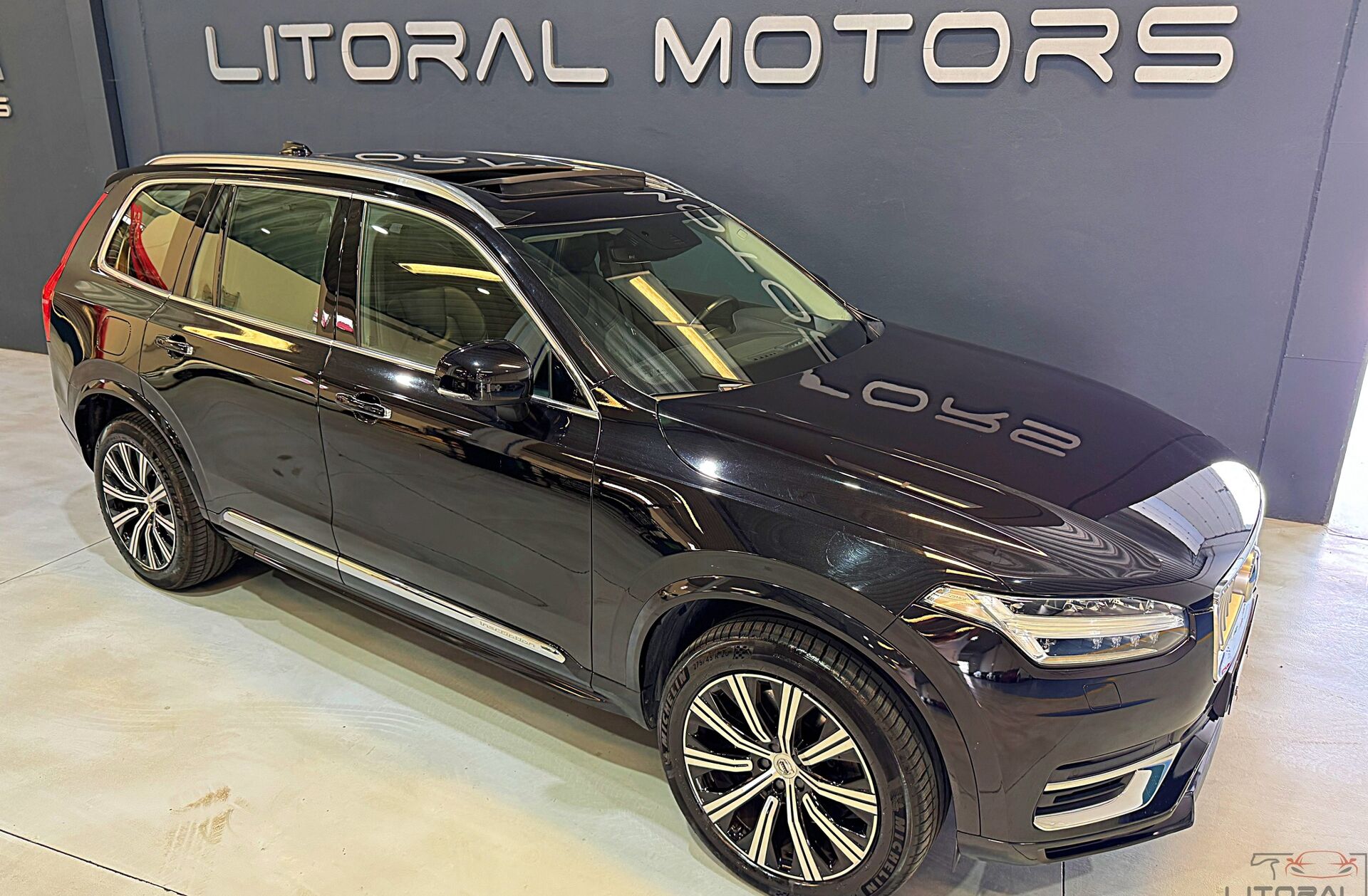 VOLVO XC90 2.0 T8 PHEV Inscription Expression AWD