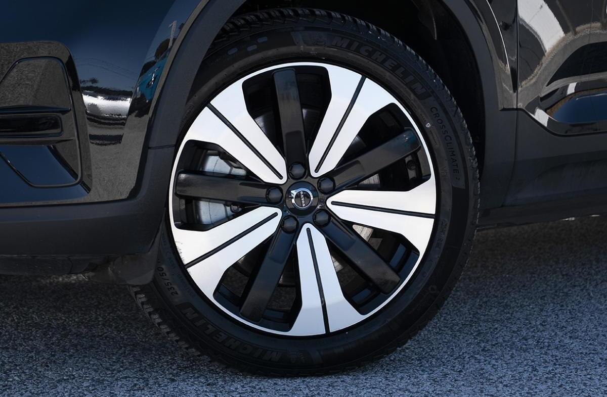 VOLVO XC40 Recharge Pro