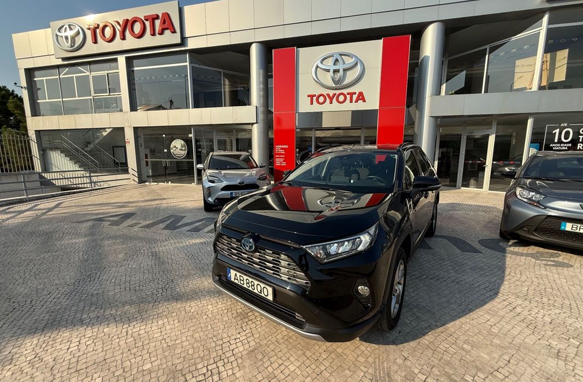 TOYOTA RAV 4 2.5 HDF Exclusive