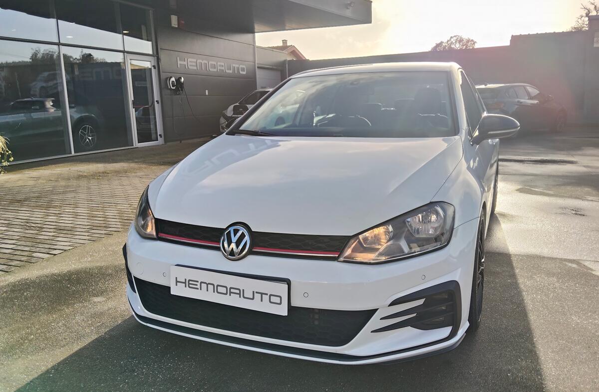 VOLKSWAGEN Golf 1.6 TDi Trendline DSG