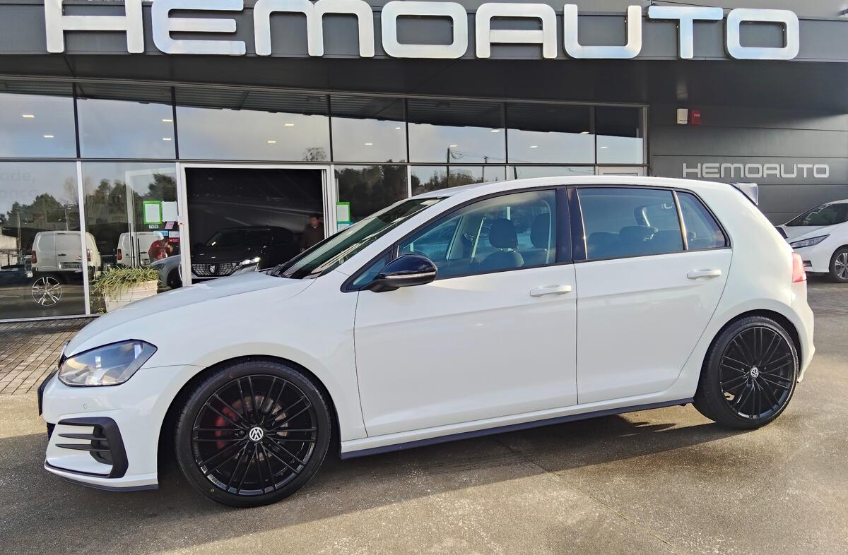 VOLKSWAGEN Golf 1.6 TDi Trendline DSG