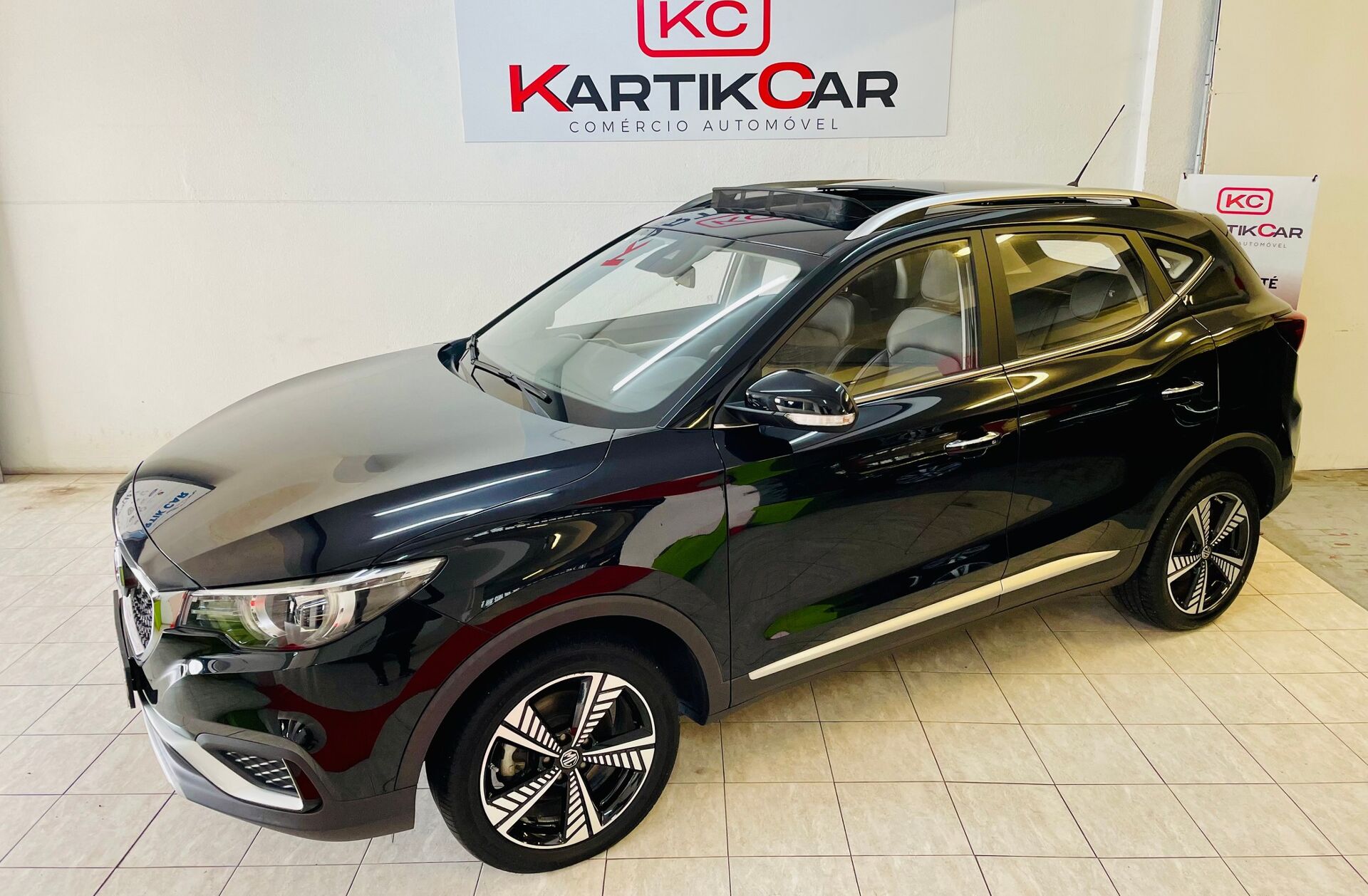 MG ZS 44.5 kWh Luxury