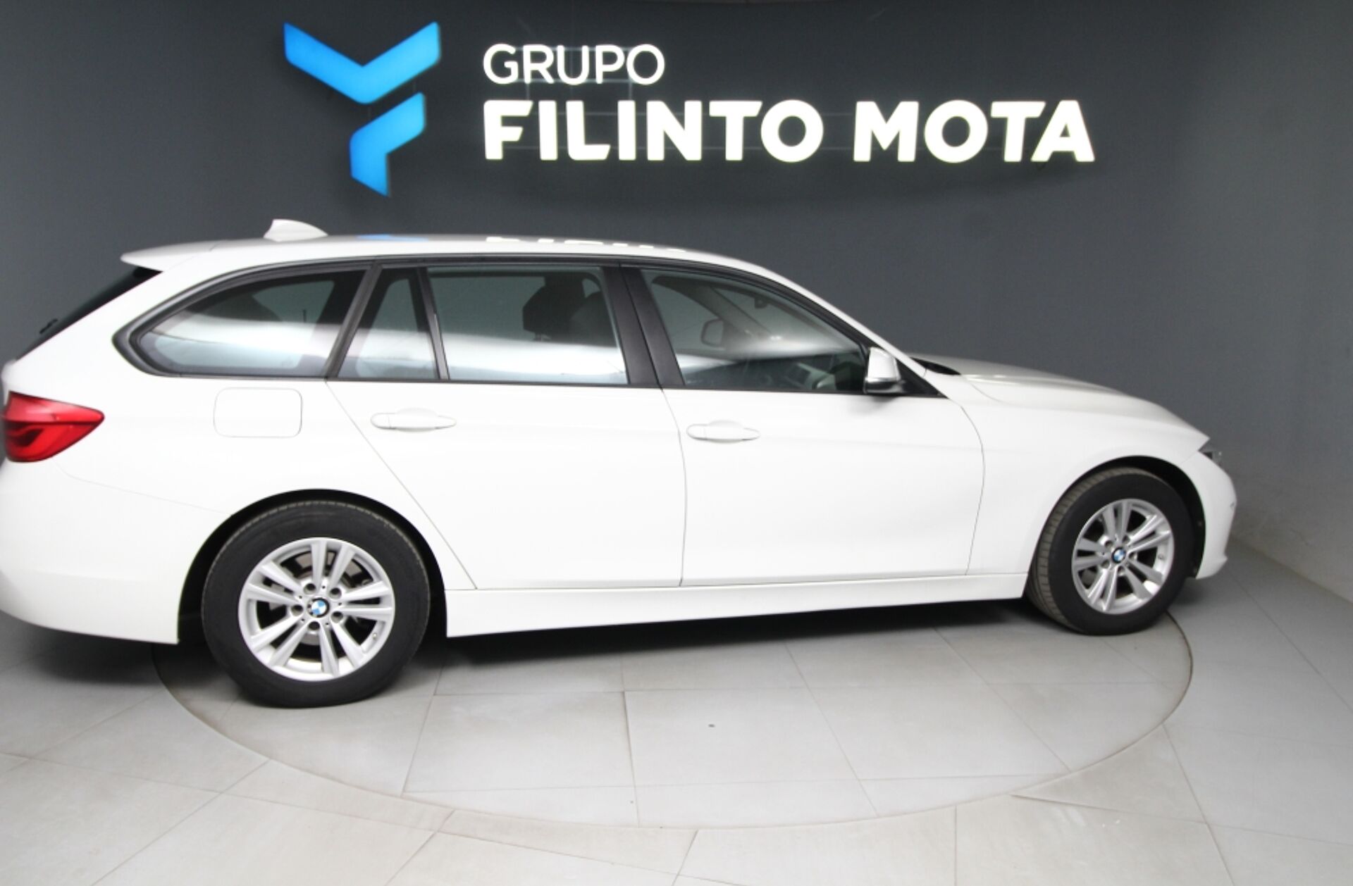 BMW Serie-3 318 d Touring Line Sport Auto