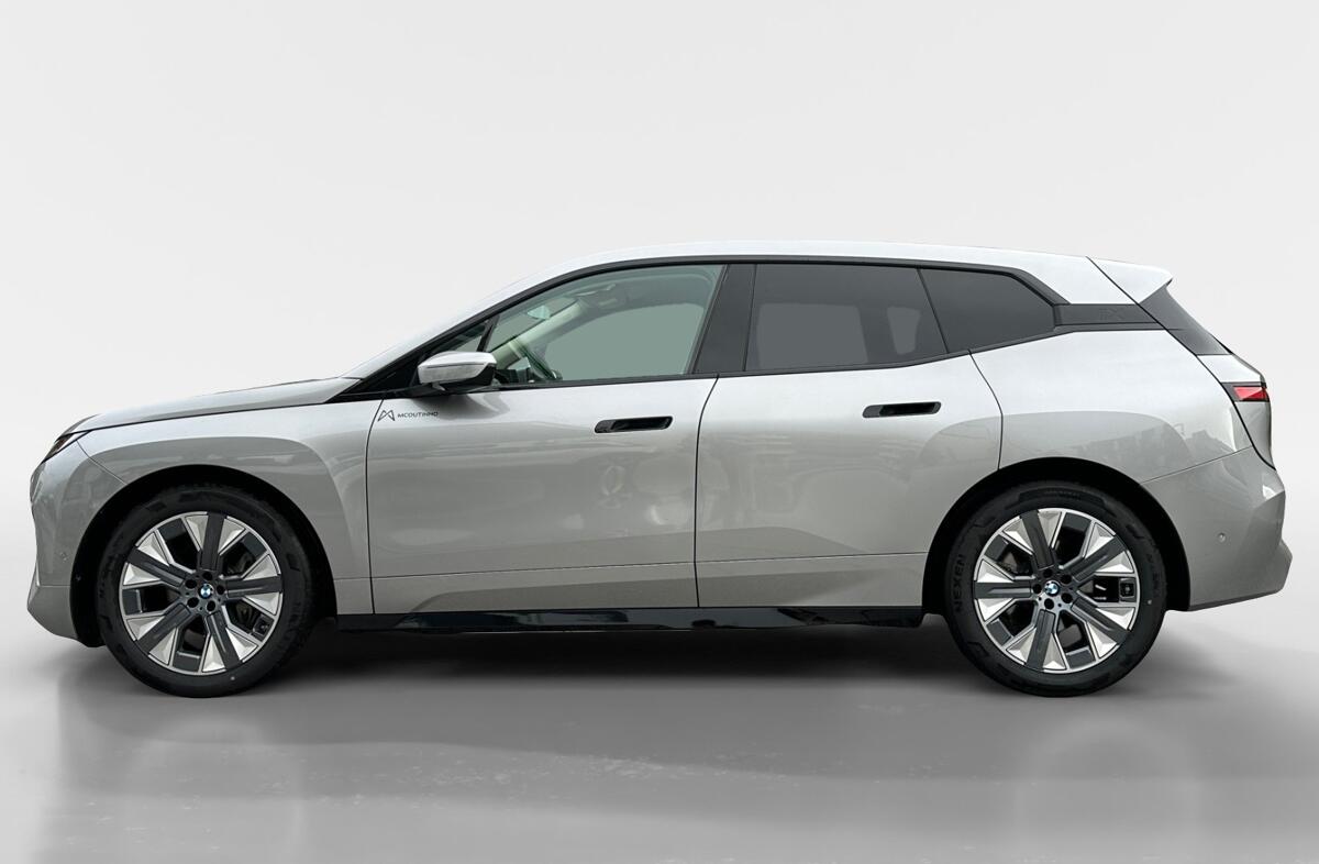 BMW iX xDrive 40