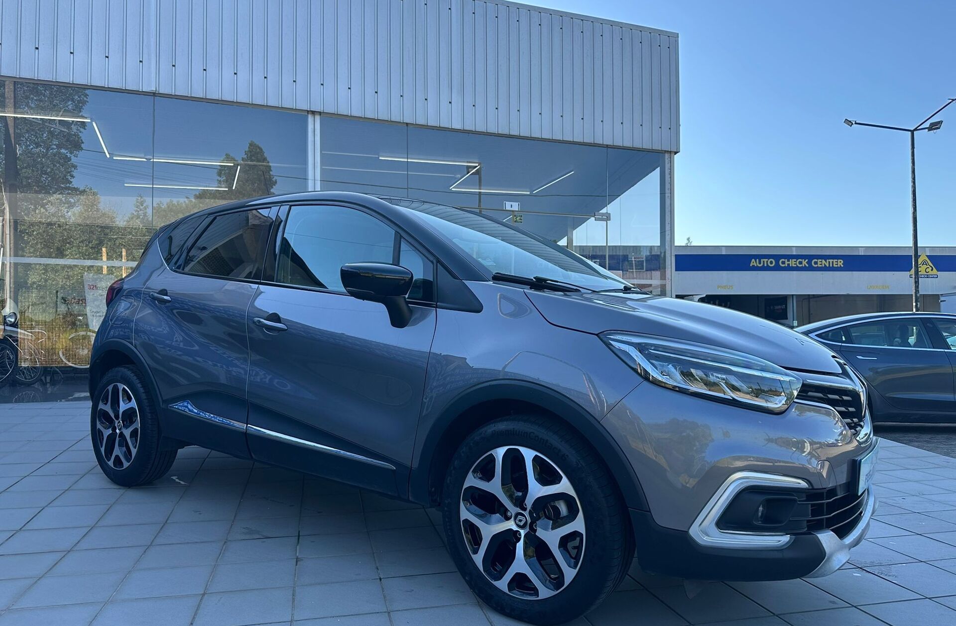 RENAULT Captur 1.2 TCe Exclusive EDC