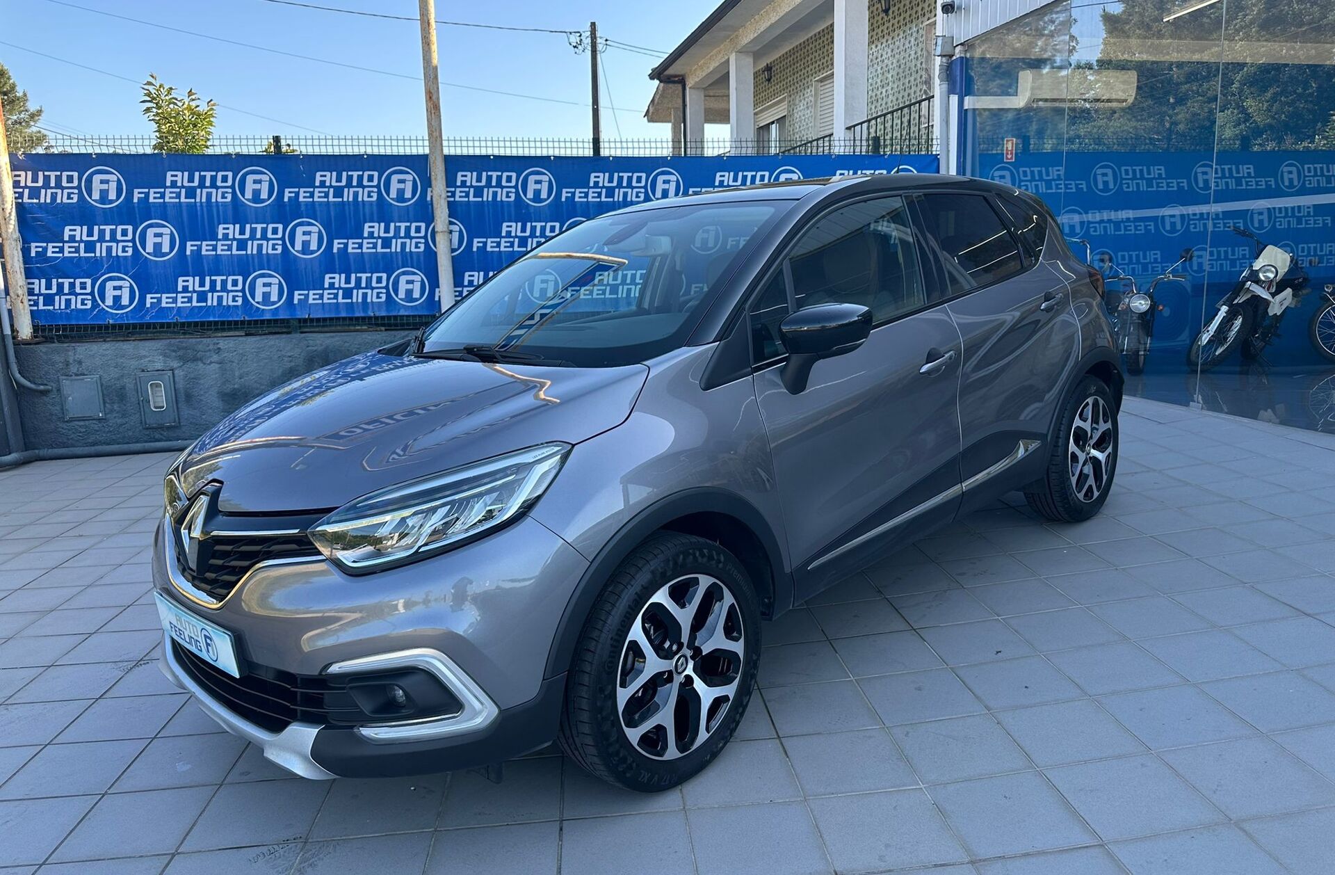 RENAULT Captur 1.2 TCe Exclusive EDC
