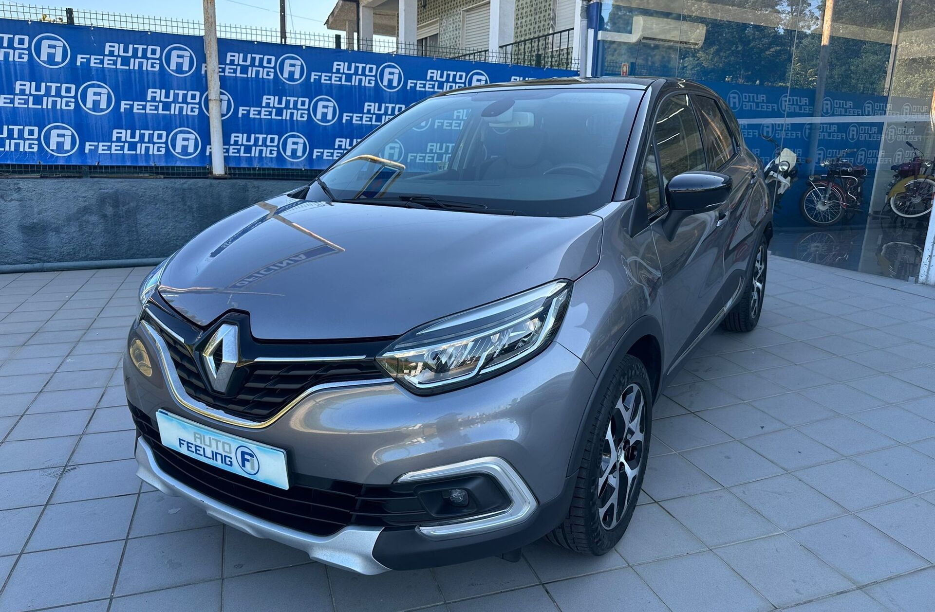 RENAULT Captur 1.2 TCe Exclusive EDC