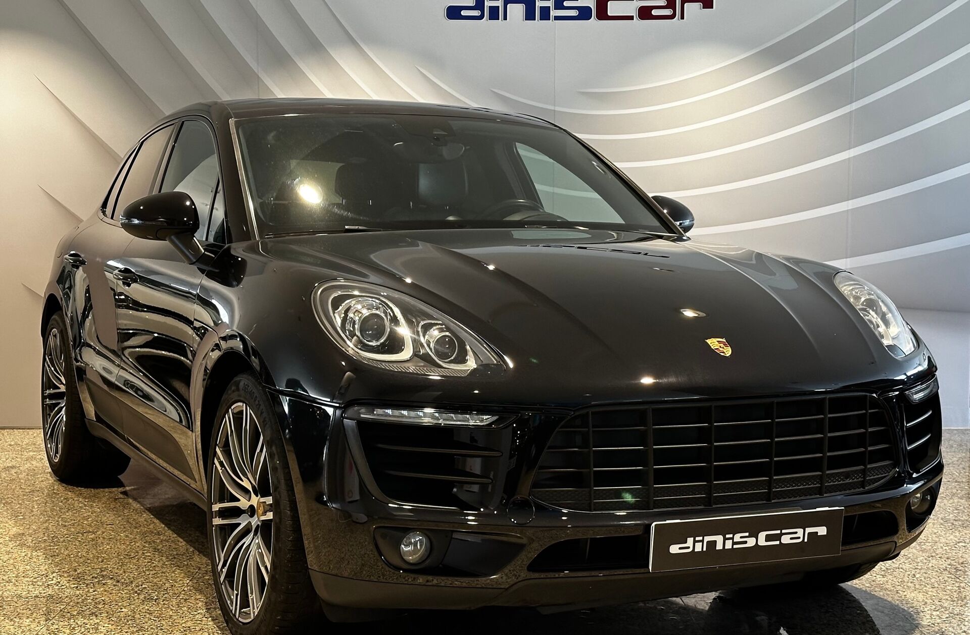 PORSCHE Macan S