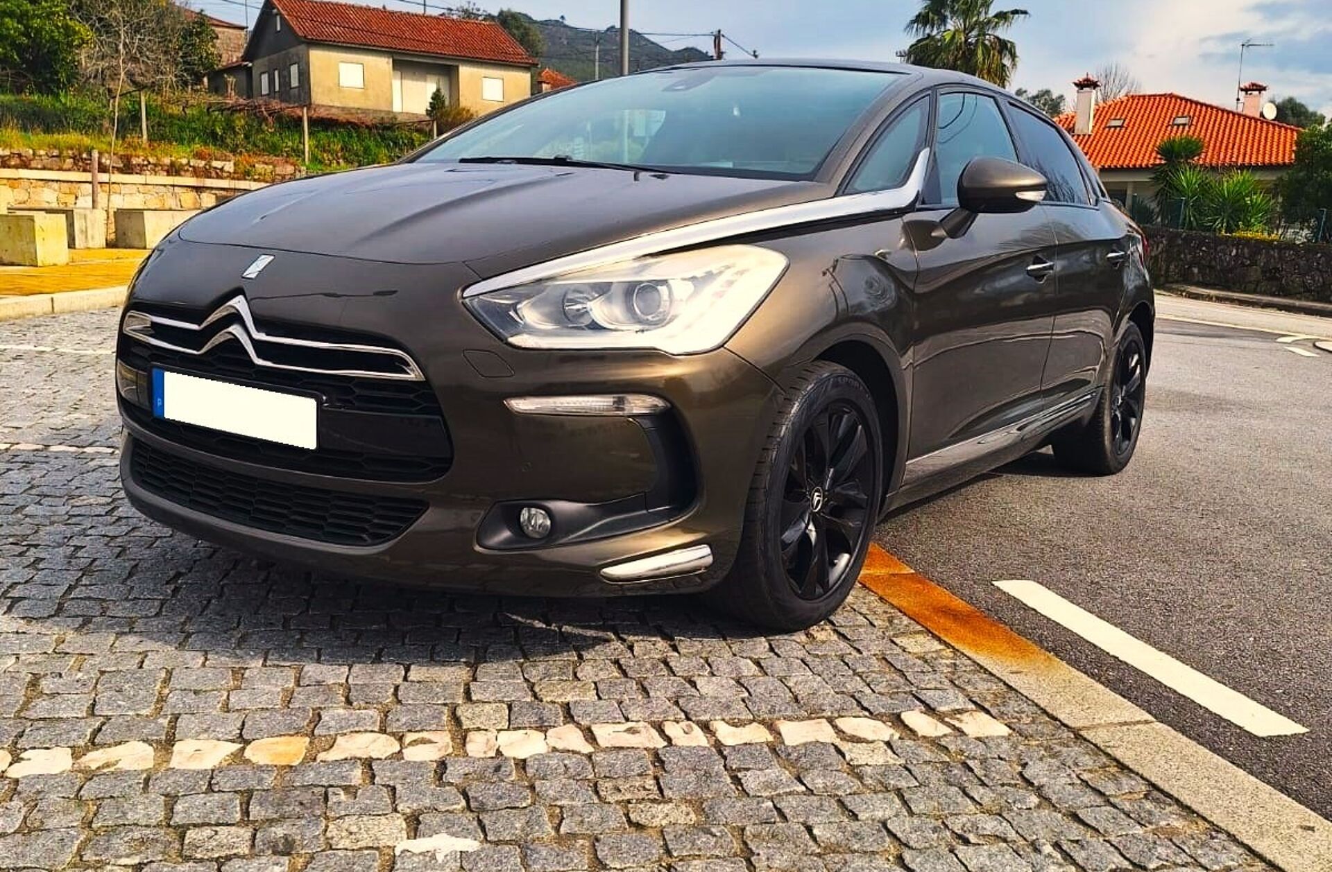 CITROEN DS 5 2.0 HDi Hybrid4 So Chic CMP6