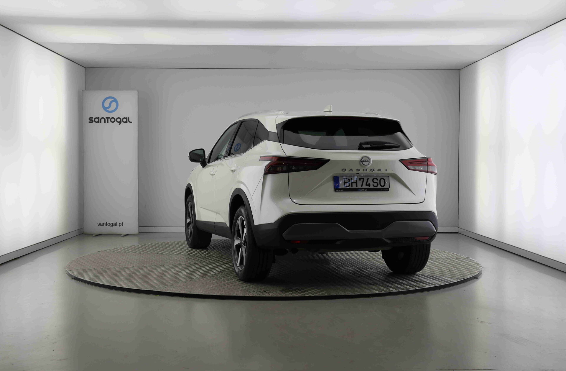 NISSAN Qashqai 1.3 DIG-T N-Connecta LED+SKY