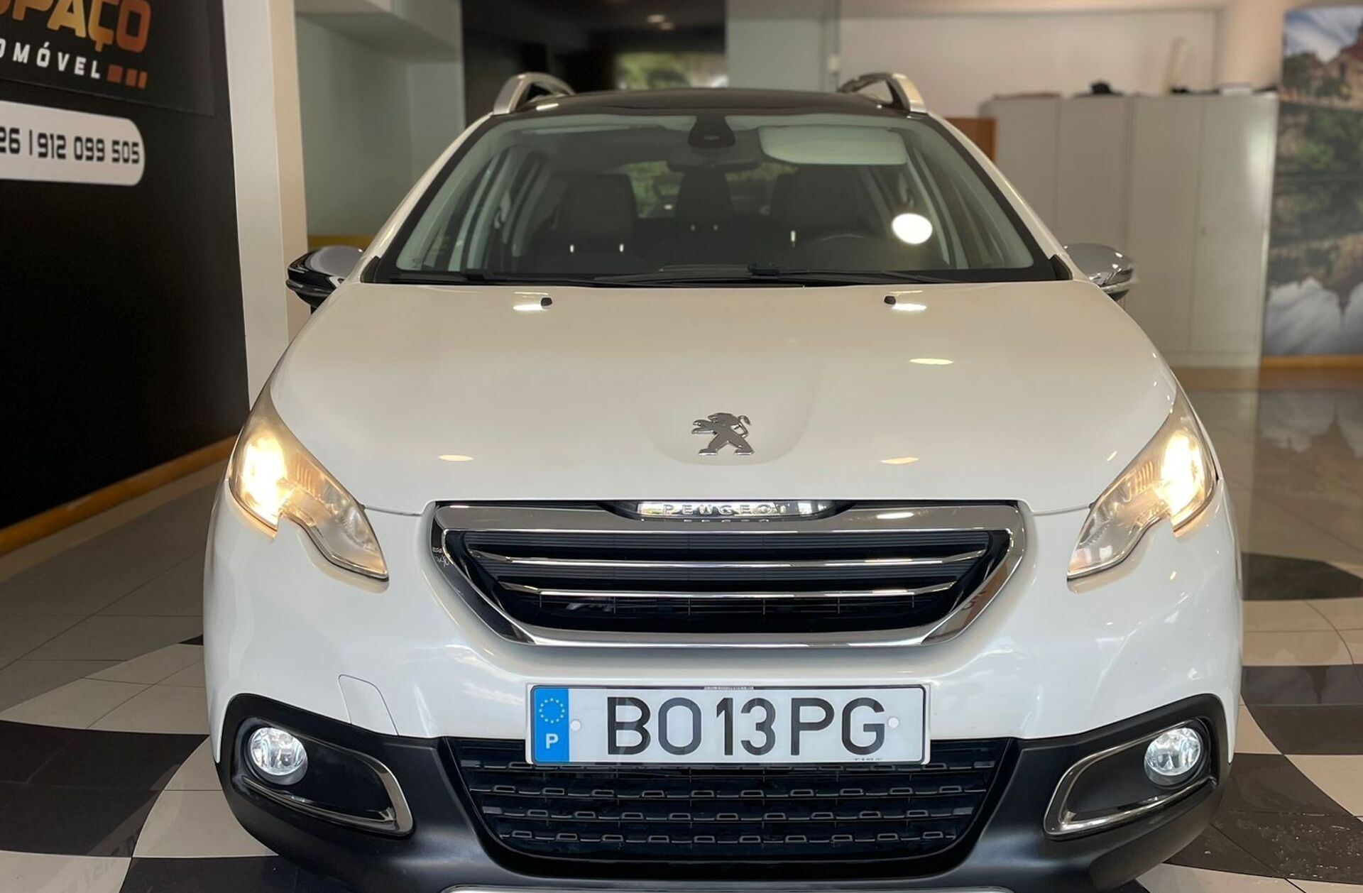 PEUGEOT 2008 1.2 PureTech Allure