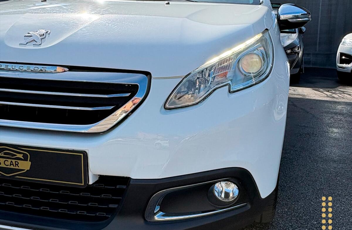 PEUGEOT 2008 1.6 e-HDi Allure