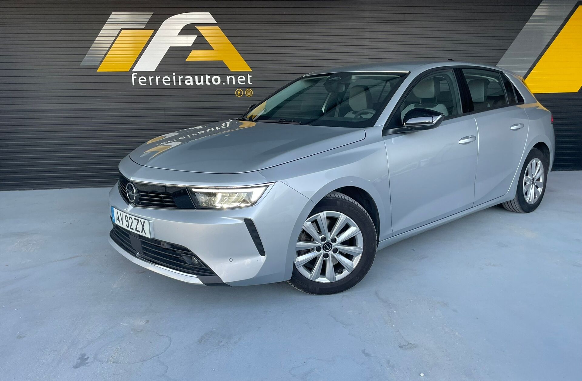 OPEL Astra 1.2 T Elegance