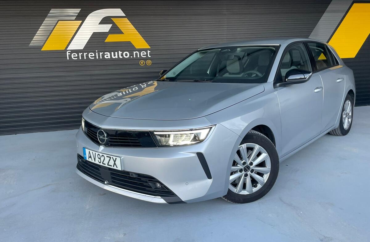 OPEL Astra 1.2 T Elegance