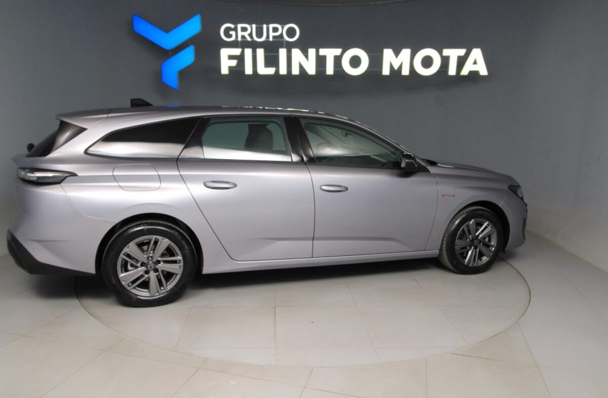 PEUGEOT 308 SW 1.2 Hybrid Style e-DCS6