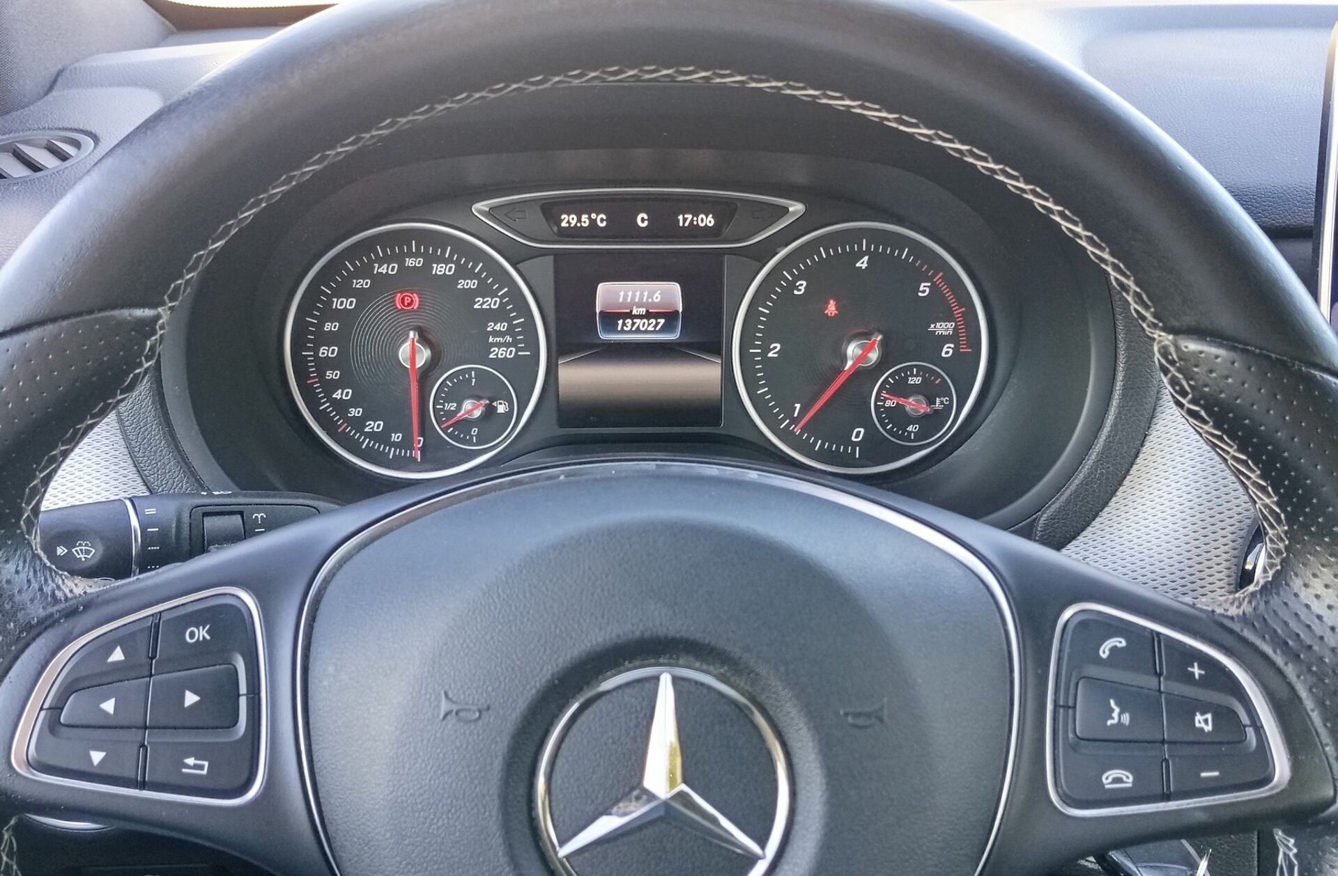 MERCEDES Classe B B 180 Urban