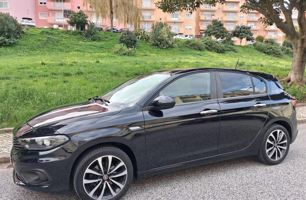 FIAT Tipo 1.3 M-Jet Lounge Tech