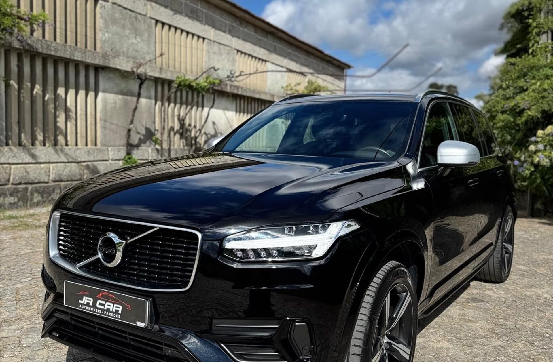 VOLVO XC90 2.0 D4 R-Design