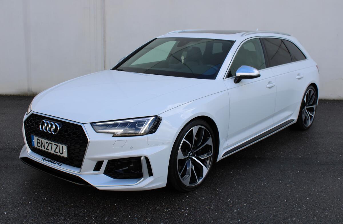 AUDI A4 A. 2.9 TSI RS4 quattro Tiptronic