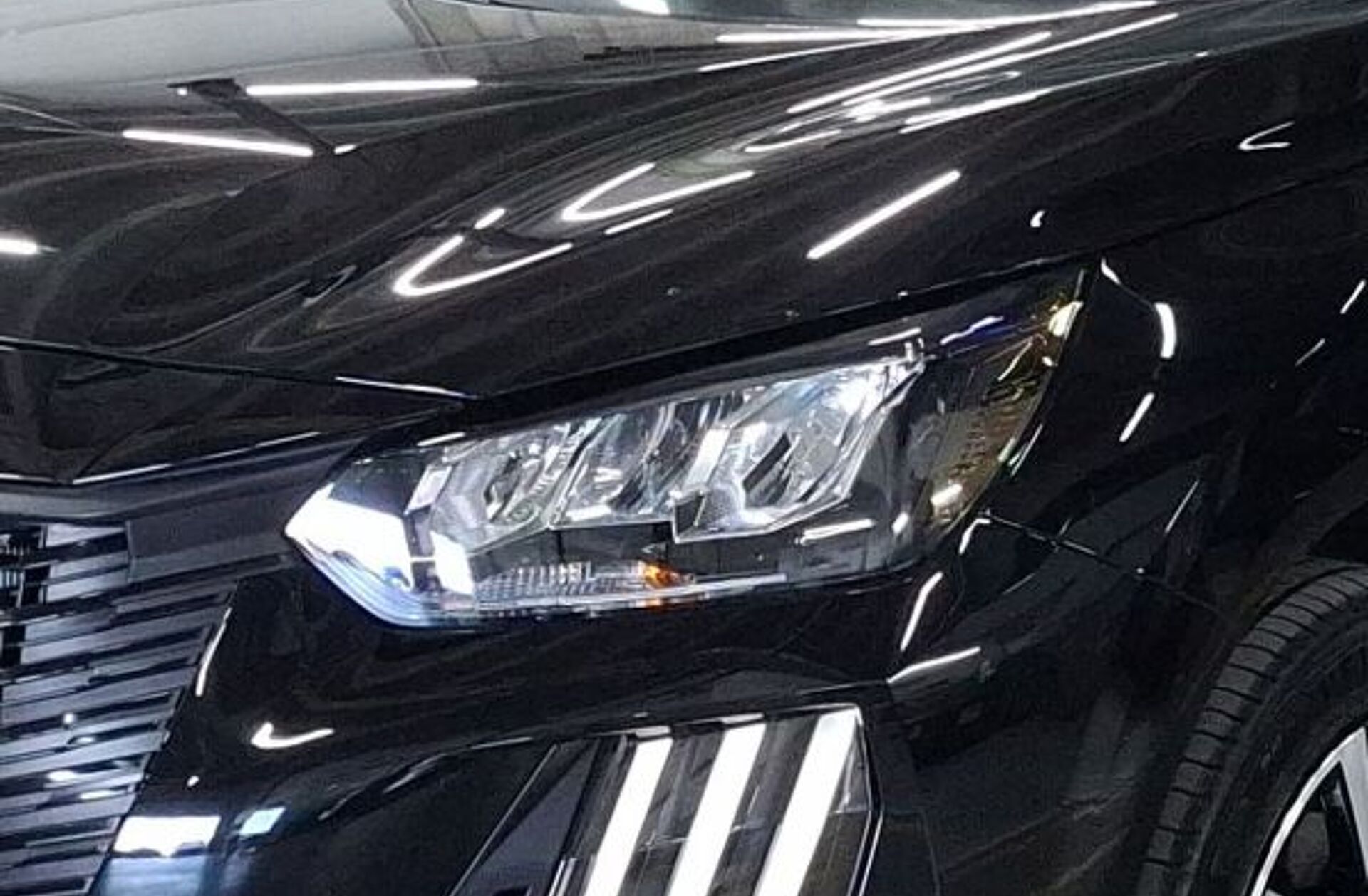 PEUGEOT 208 e- 51 kWh GT