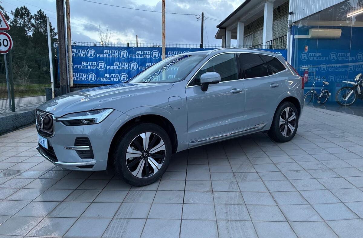 VOLVO XC60 2.0 T6 PHEV Plus Bright AWD