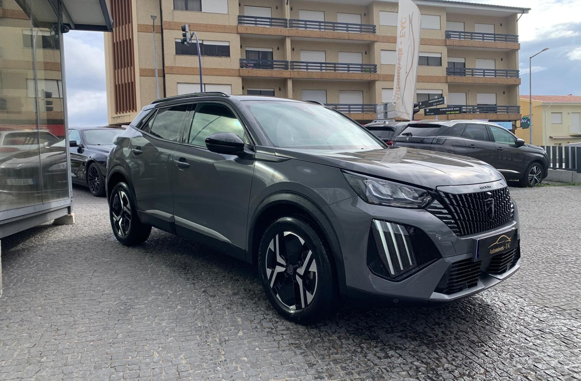 PEUGEOT 2008 1.5 BlueHDi Allure EAT8