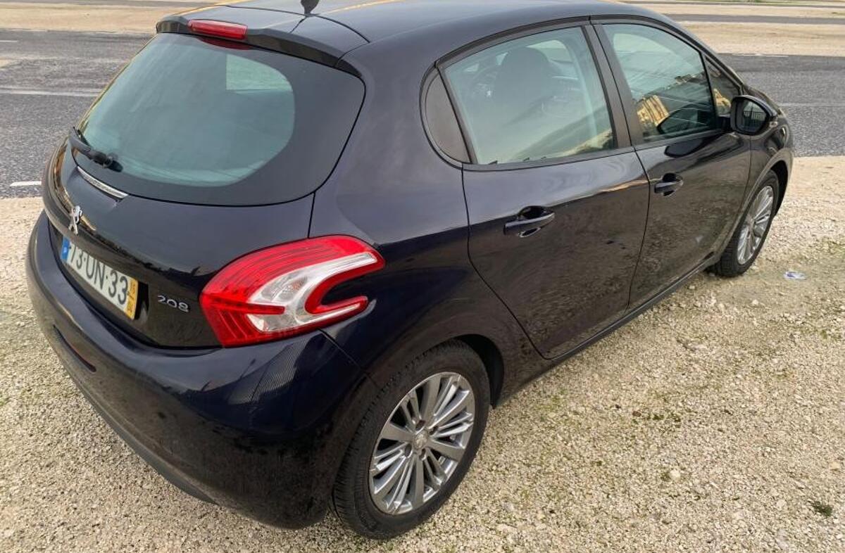 PEUGEOT 208 1.4 HDi Active