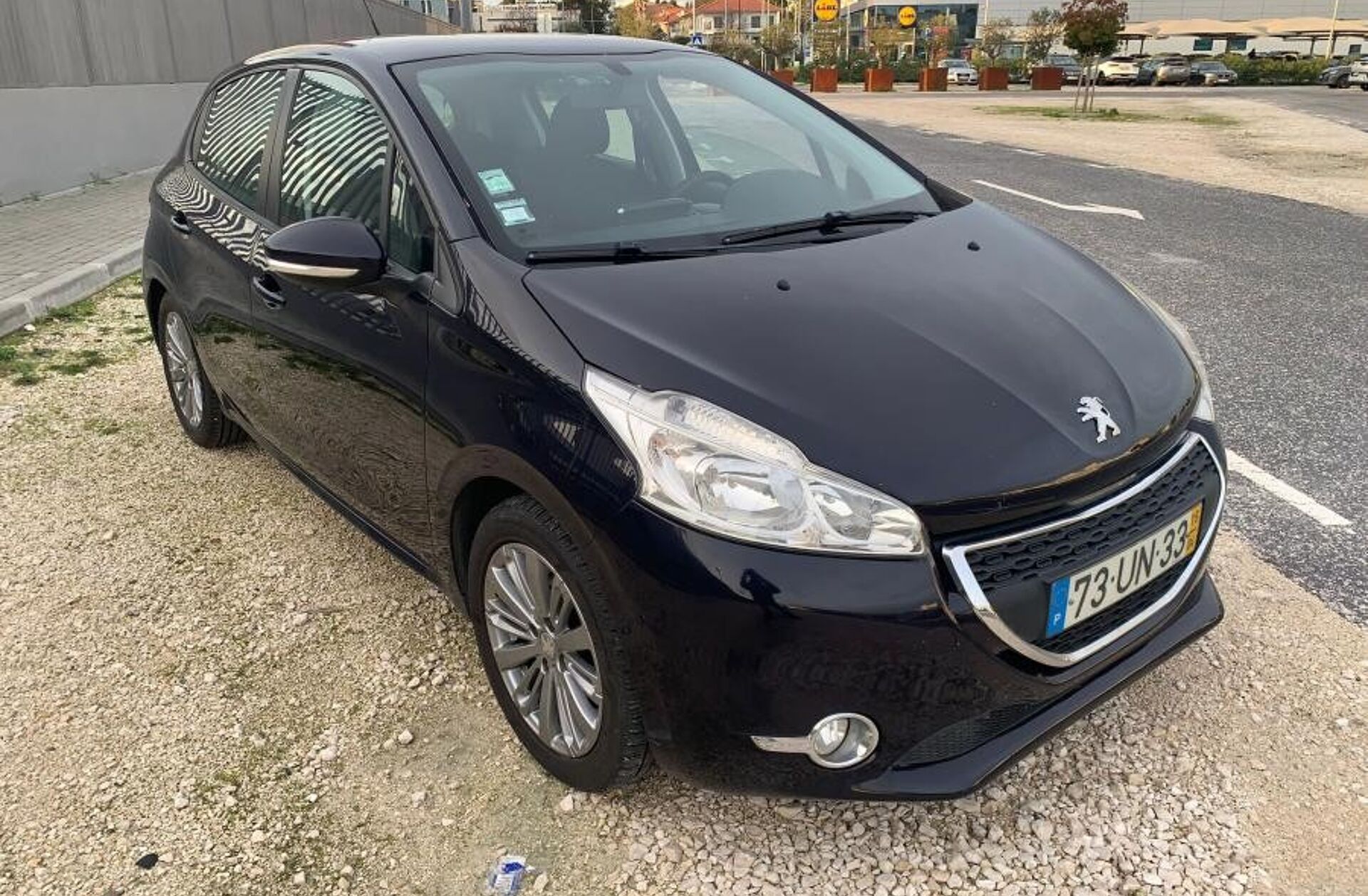 PEUGEOT 208 1.4 HDi Active