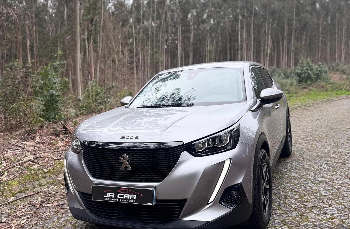 PEUGEOT 2008 1.2 PureTech Active Pack