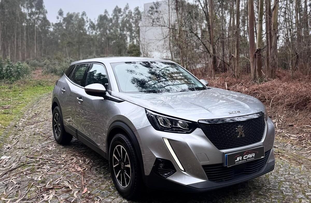 PEUGEOT 2008 1.2 PureTech Active Pack