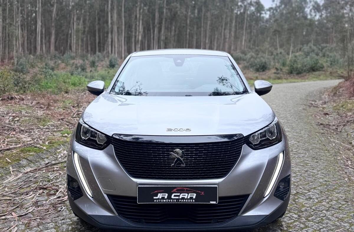 PEUGEOT 2008 1.2 PureTech Active Pack