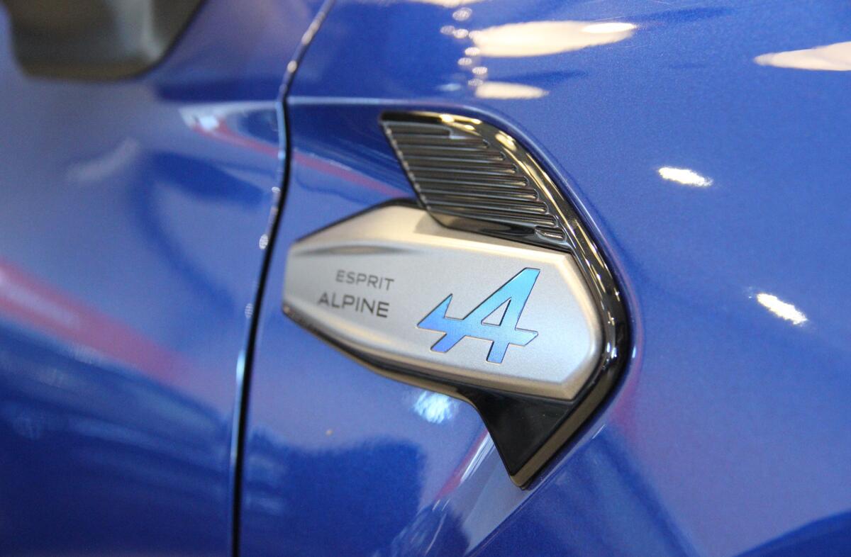 RENAULT Captur 1.6 E-Tech Plug-In Hybrid Techno