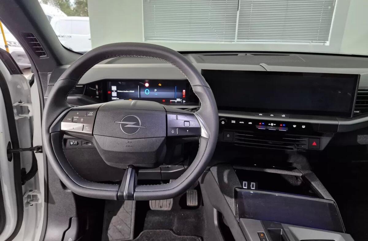 OPEL Grandland 1.2 Hybrid Edition eDCT