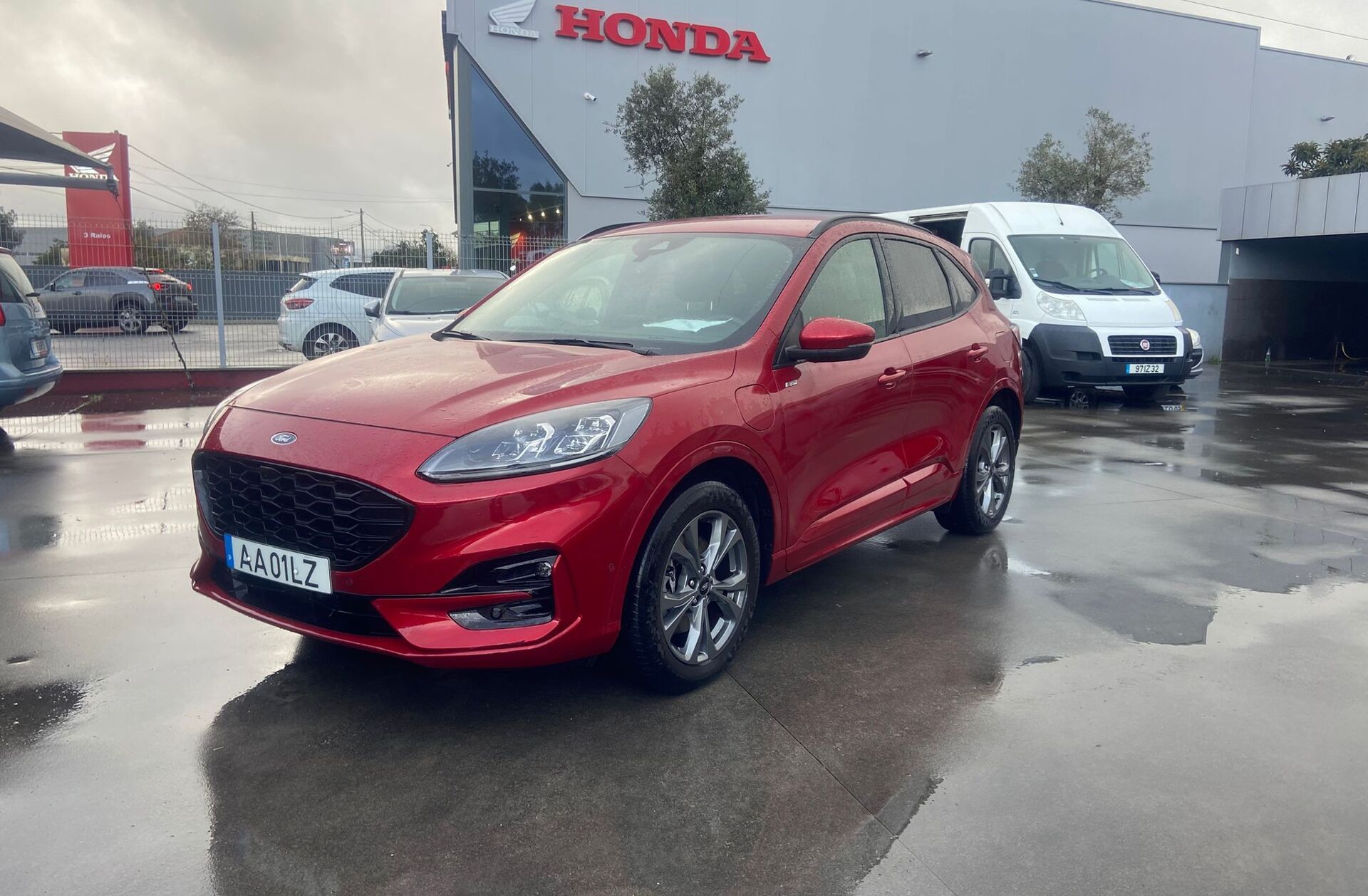 FORD Kuga 2.5 FHEV ST-Line