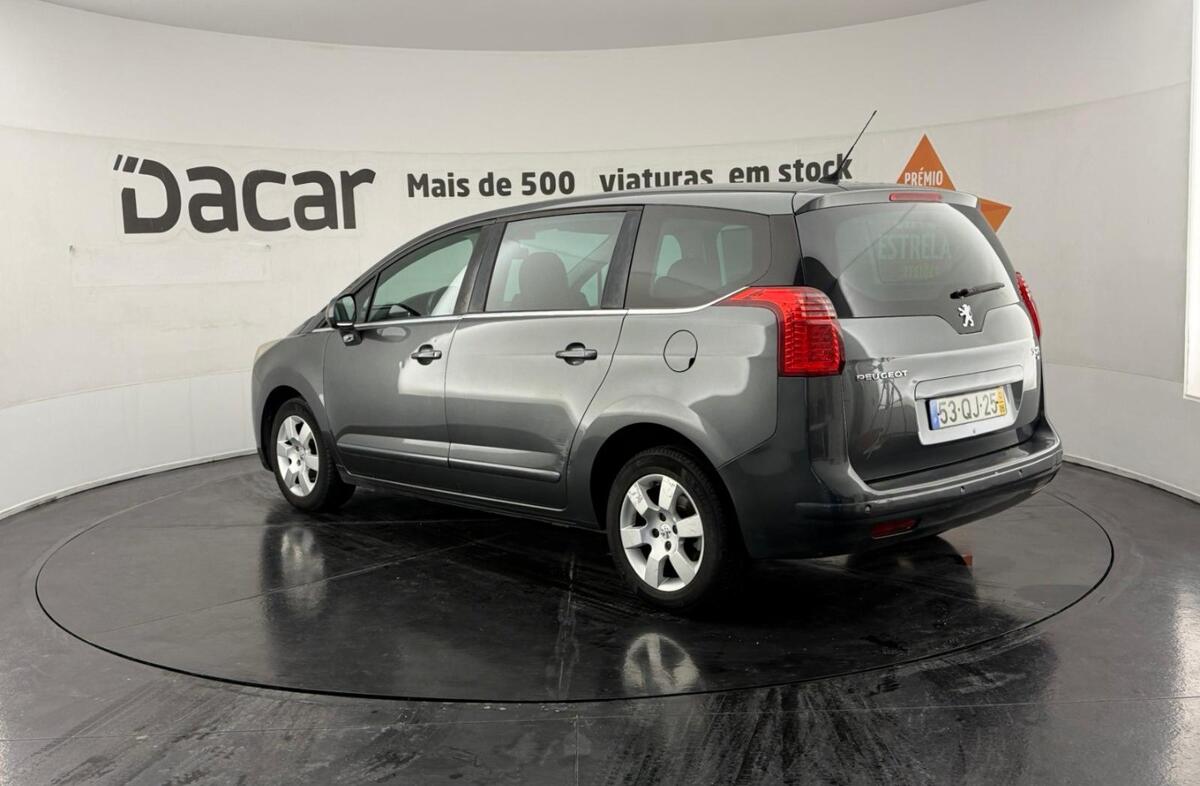 PEUGEOT 5008 1.6 e-HDi 5L Active CMP6