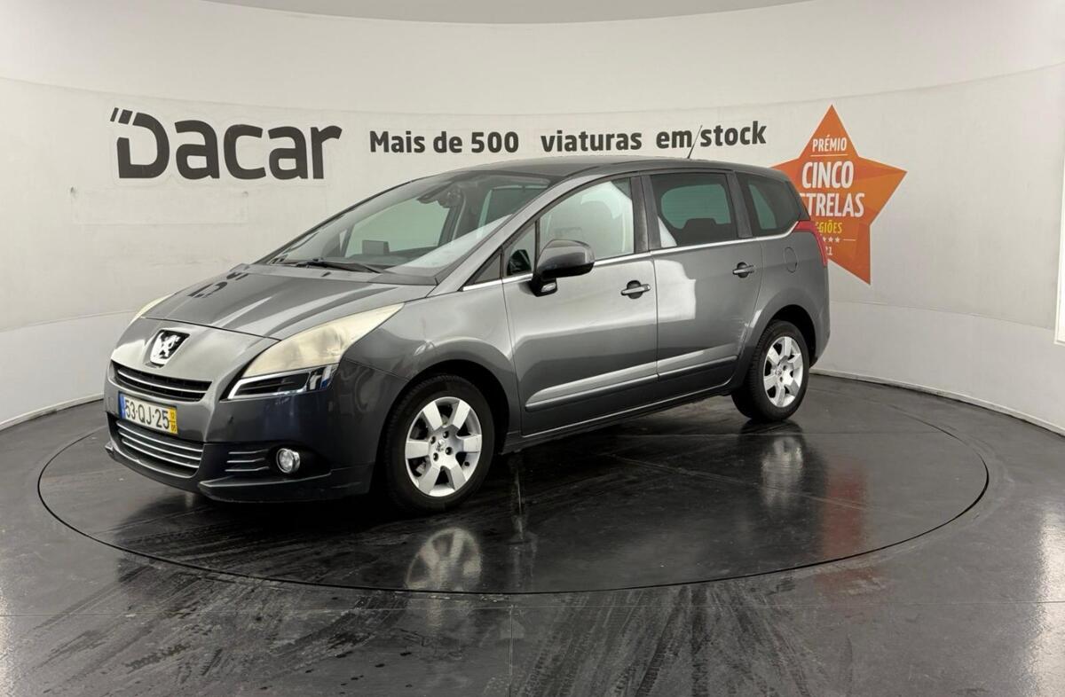 PEUGEOT 5008 1.6 e-HDi 5L Active CMP6