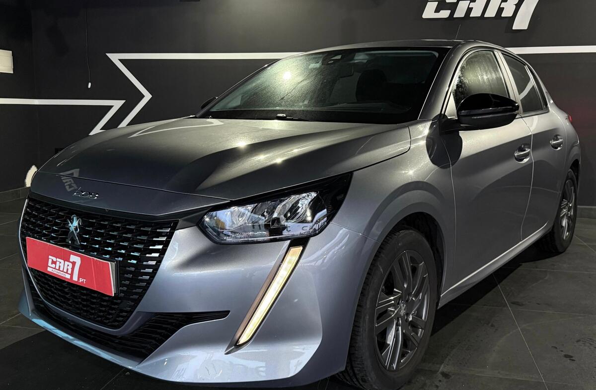 PEUGEOT 208 1.2 PureTech Allure