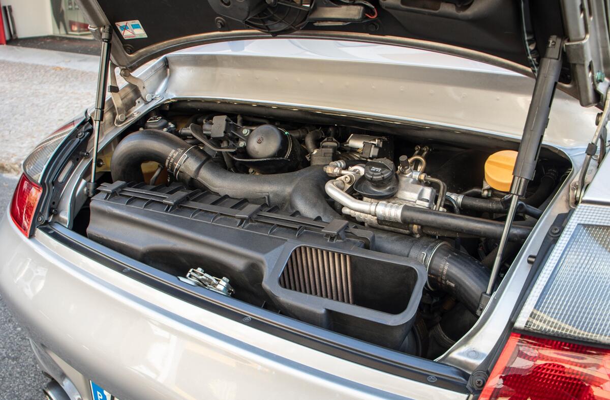 PORSCHE 911 Carrera Coupé Turbo