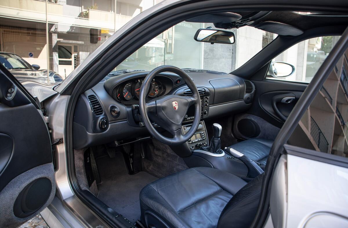 PORSCHE 911 Carrera Coupé Turbo