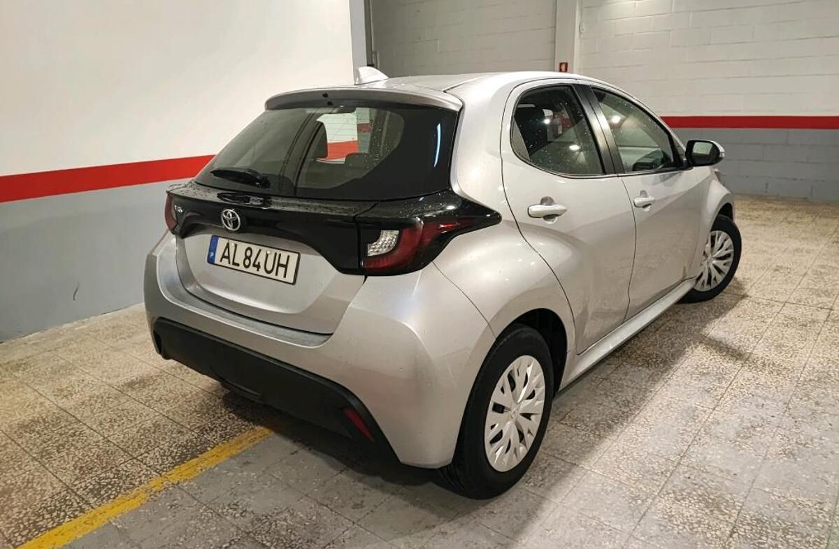 TOYOTA Yaris 1.0 VVT-i Comfort