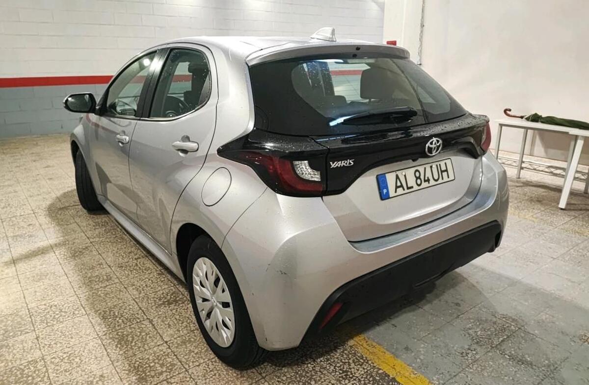 TOYOTA Yaris 1.0 VVT-i Comfort