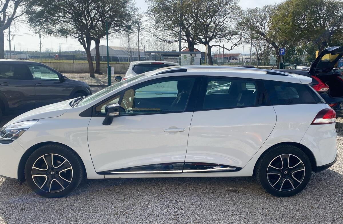 RENAULT Clio 0.9 TCE Confort
