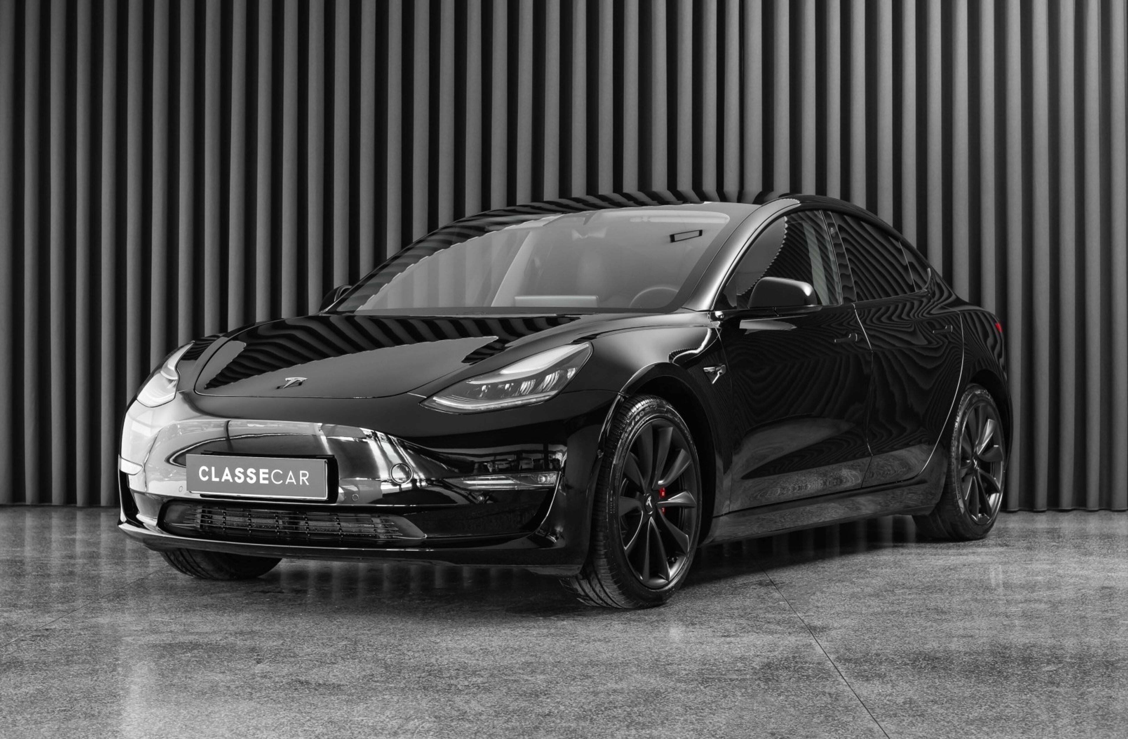 TESLA Model 3 Long Range AWD Dual Motor