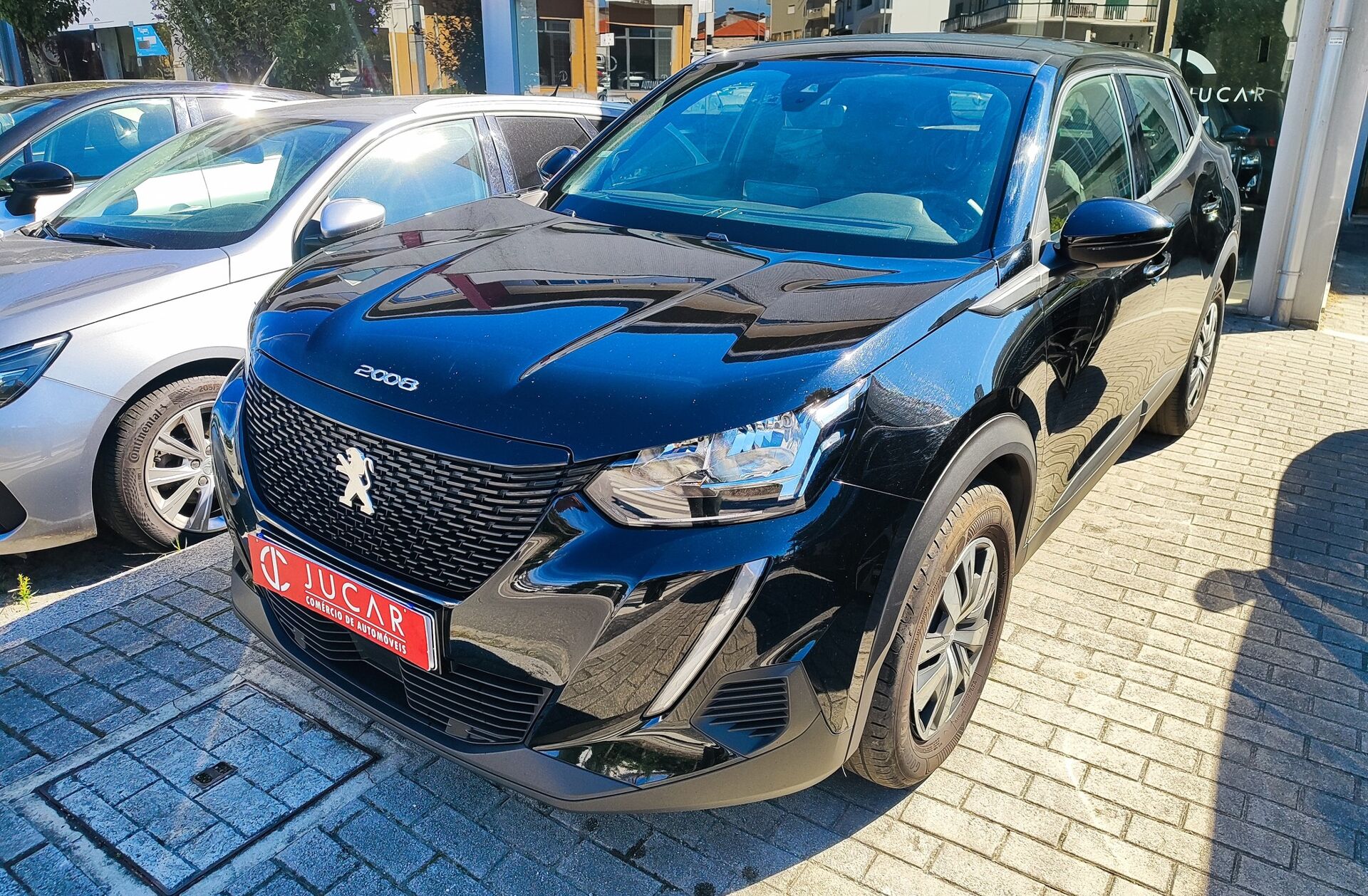 PEUGEOT 2008 1.2 PureTech Active Pack