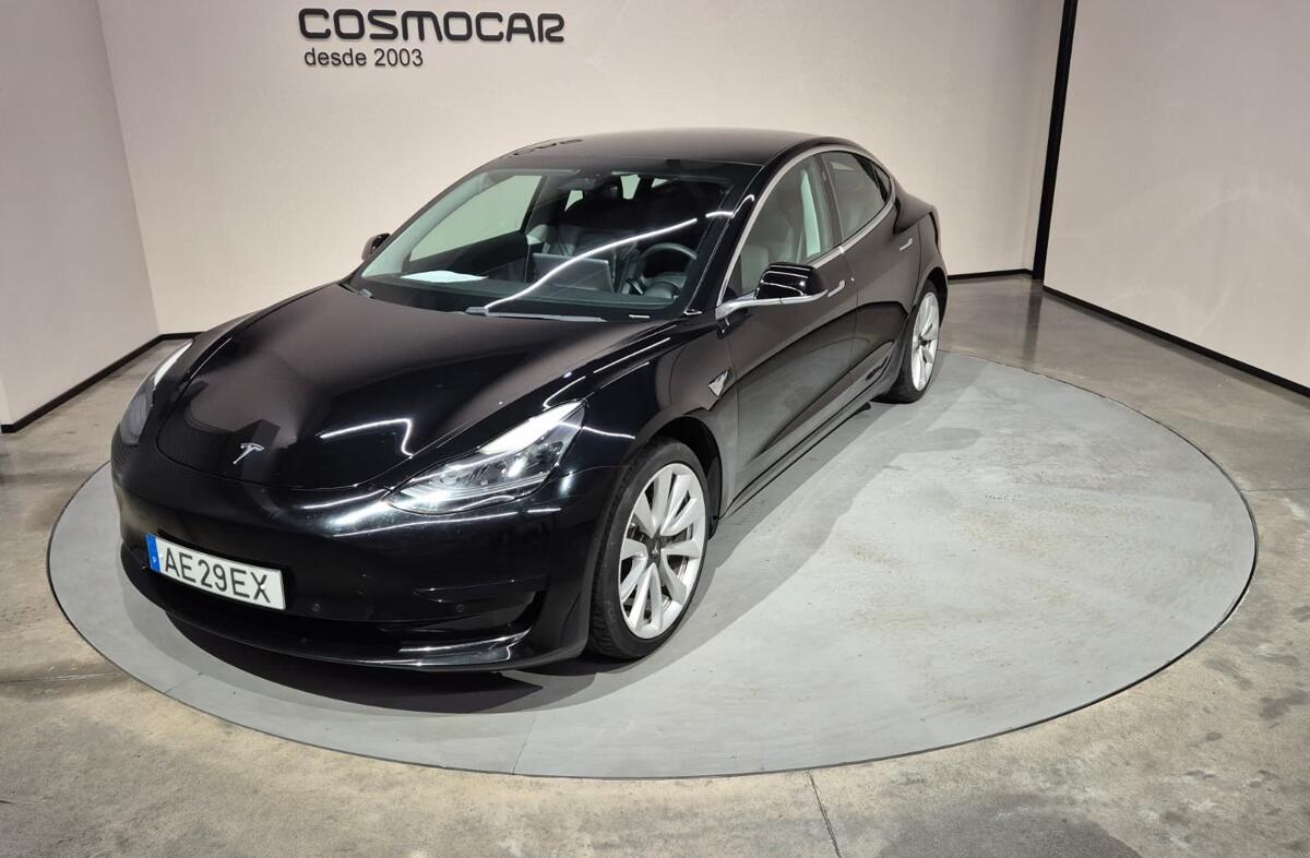 TESLA Model 3 Standard Range Plus RWD