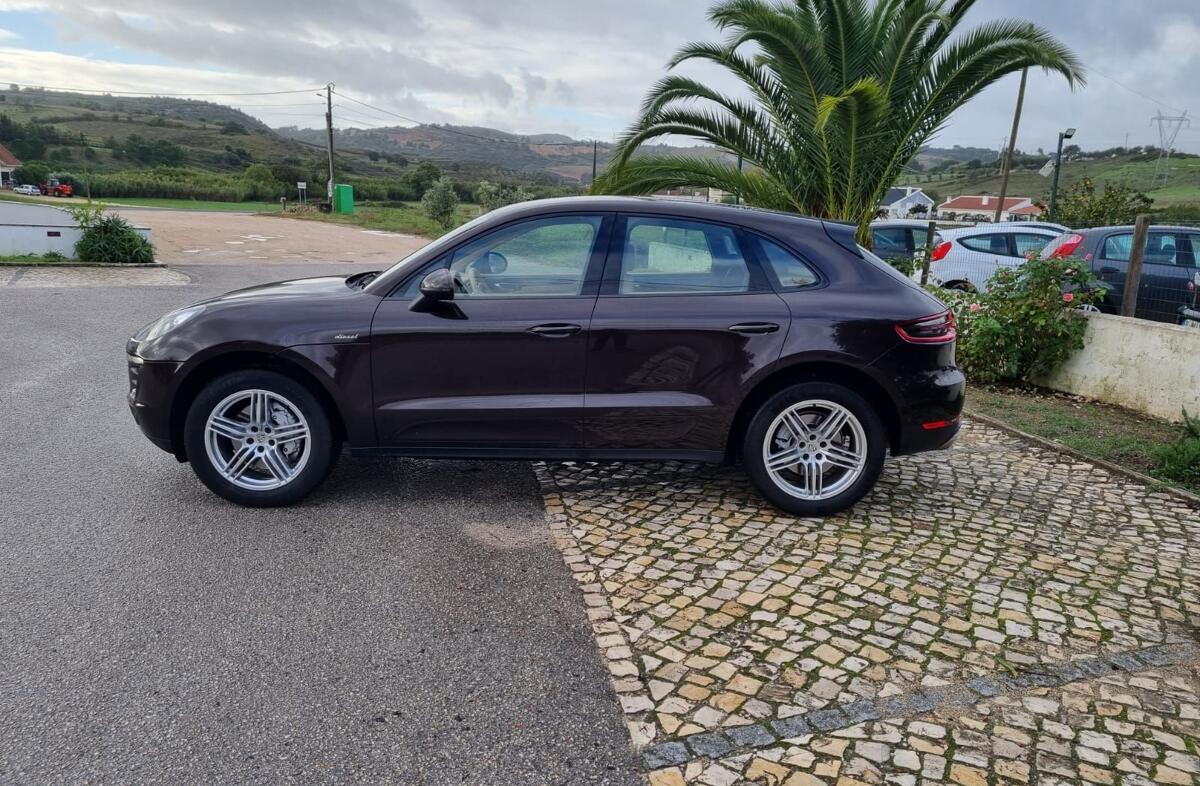 PORSCHE Macan S