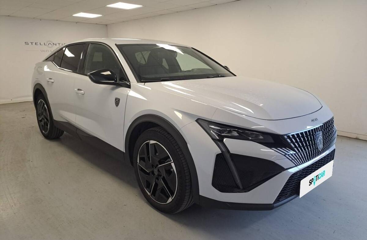 PEUGEOT 408 1.2 Hybrid GT e-DCS6