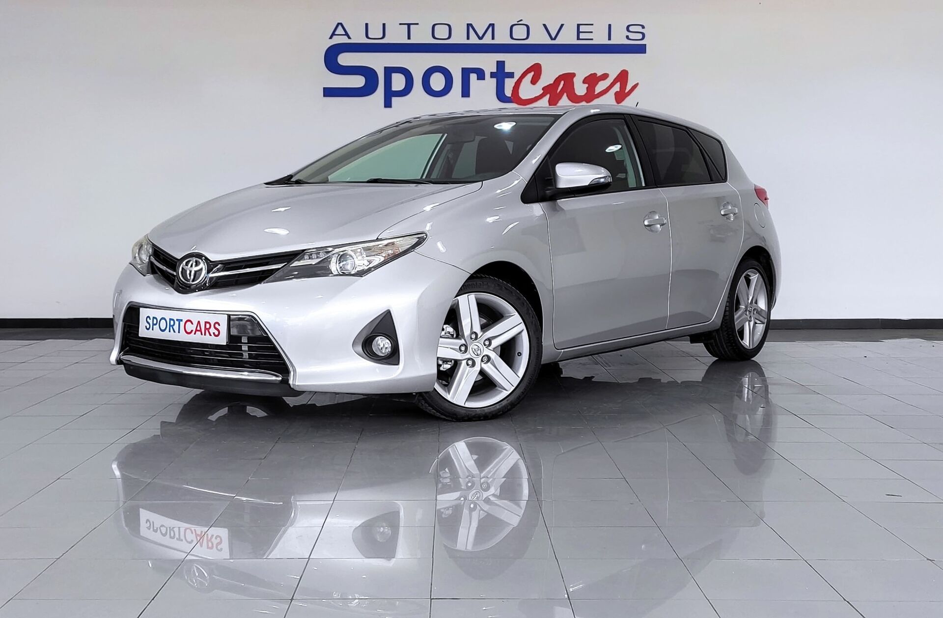 TOYOTA Auris 1.4 D-4D Exclusive